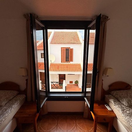 Sunny 2-Bedroom Apartment In Parque Santiago II Playa de las Americas  Exterior photo