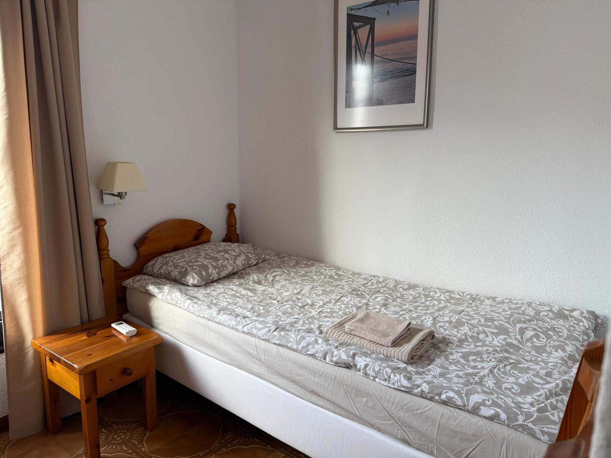 Sunny 2-Bedroom Apartment In Parque Santiago II Playa de las Americas  Exterior photo